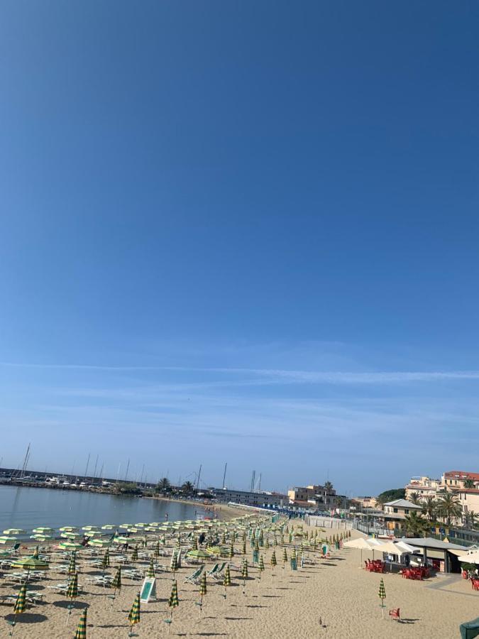 Apartamento Casa Girasole 1 San Remo Exterior foto